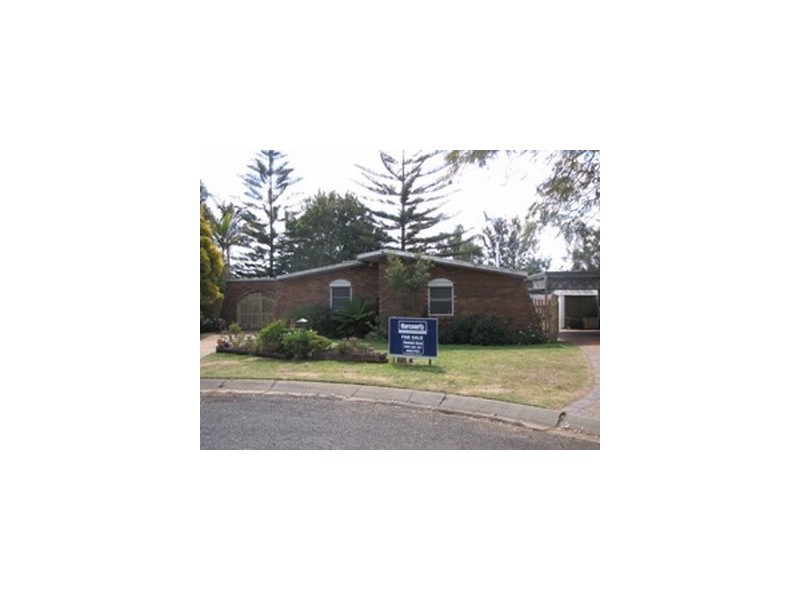 1 Winstanley Ct, Newtown QLD 4350