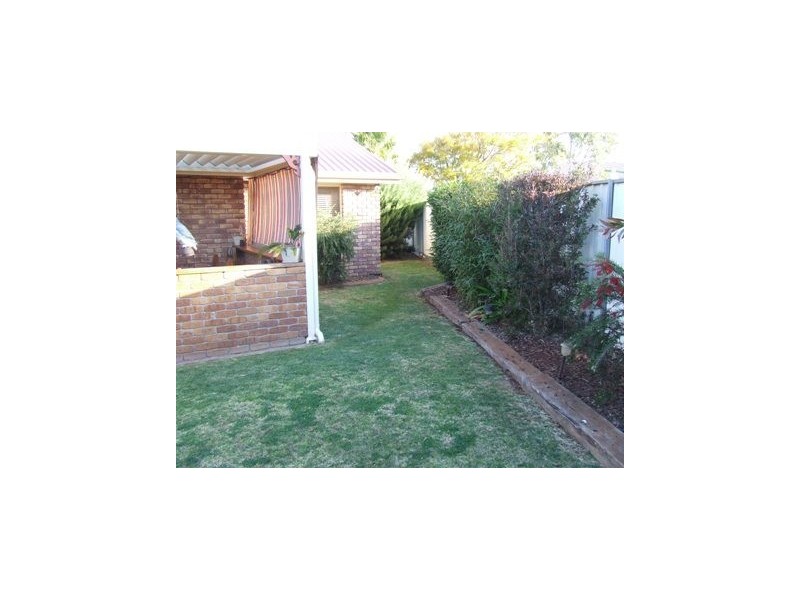 16 Janine Ct, Kearneys Spring QLD 4350