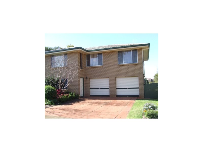 15 Gloucester Crescent, Darling Heights QLD 4350