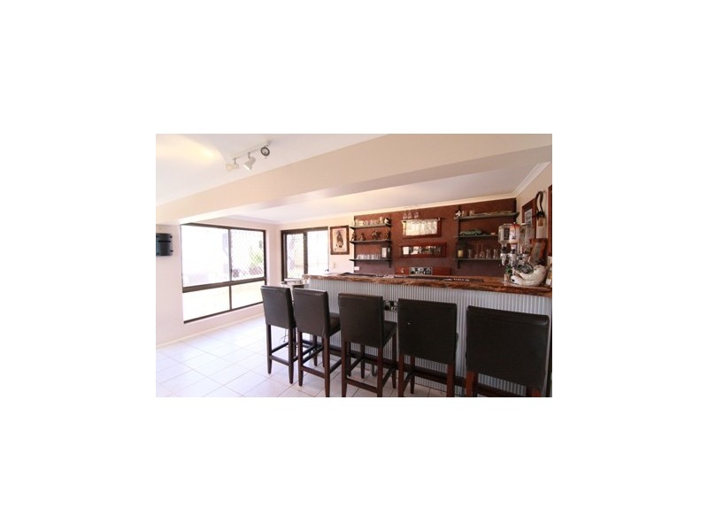 53 Kingsford Smith Dr, Wilsonton QLD 4350