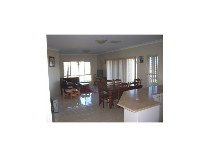 2 Freylings, Hodgson Vale QLD 4352