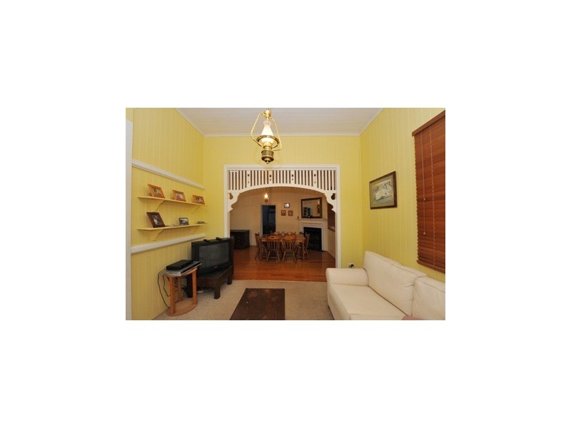 14 Perth St, Rangeville QLD 4350