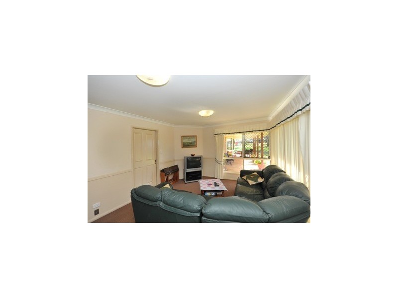 4 Cotswold Close, Cotswold Hills QLD 4350