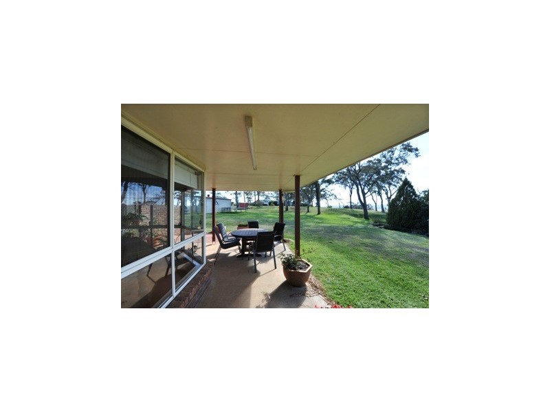 4 Cotswold Close, Cotswold Hills QLD 4350