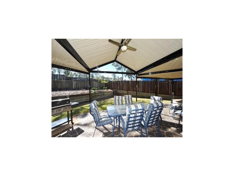 6 Hayle Court, Highfields QLD 4352