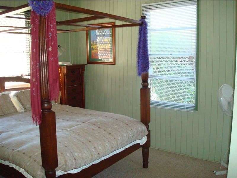 1 Clairmont Street, Newtown QLD 4350