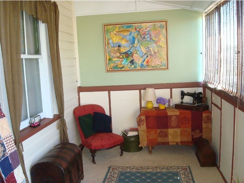 1 Clairmont Street, Newtown QLD 4350