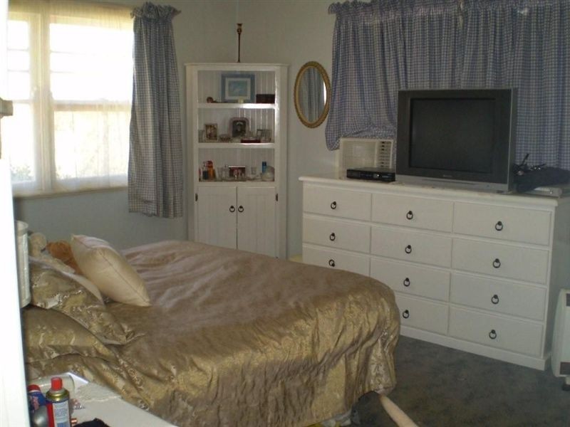 11 Phyllis Street, Harristown QLD 4350