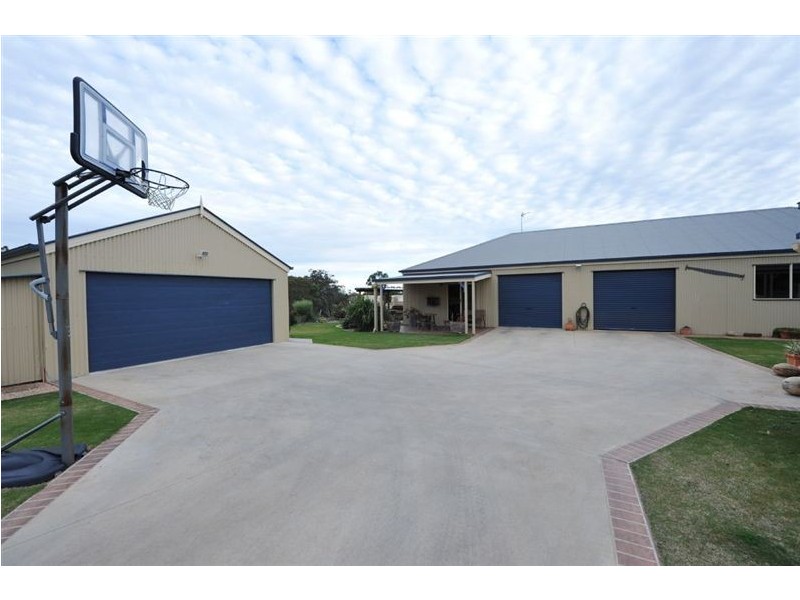 61 Mount Rascal Road, Mount Rascal QLD 4350