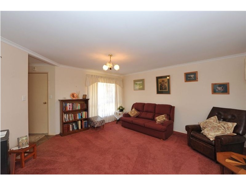 13 Calypso Crescent, Middle Ridge QLD 4350