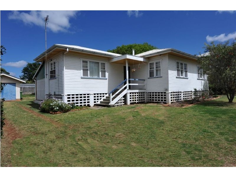 140 Long Street, South Toowoomba QLD 4350