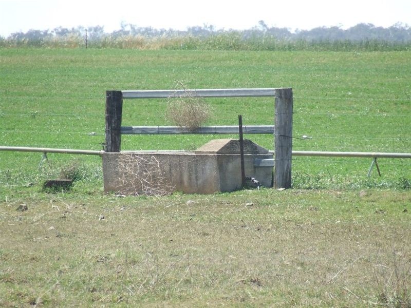 11985 Warrego Highway, Oakey QLD 4401