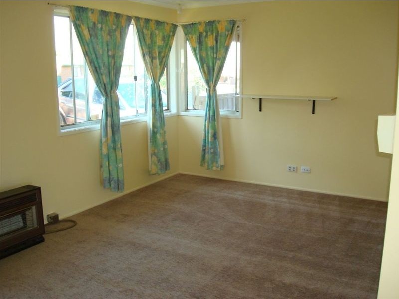 6 Miranda Drive, Wilsonton QLD 4350