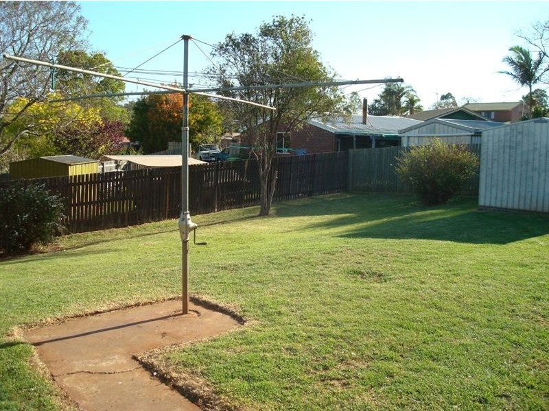 6 Miranda Drive, Wilsonton QLD 4350