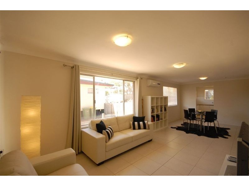 18 Chopin Street, Rockville QLD 4350