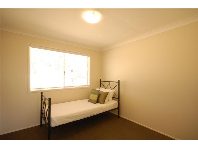 18 Chopin Street, Rockville QLD 4350