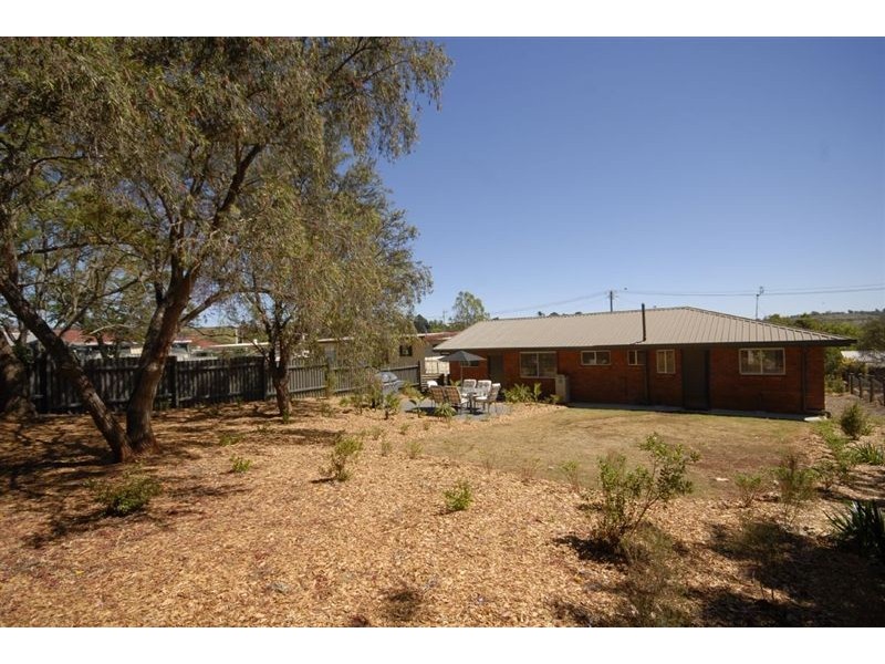 18 Chopin Street, Rockville QLD 4350