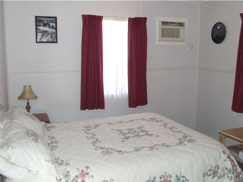 315 Tor Street, Wilsonton QLD 4350