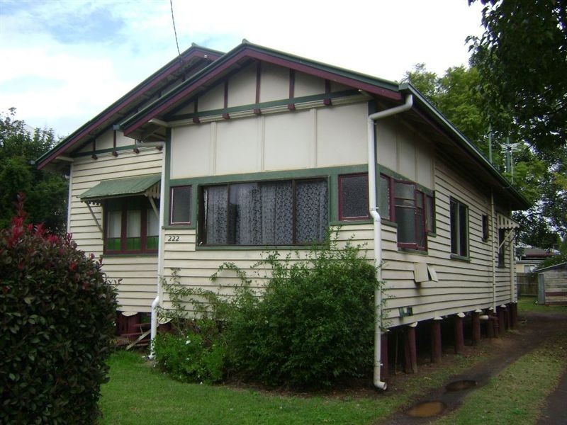222 Long Street, South Toowoomba QLD 4350
