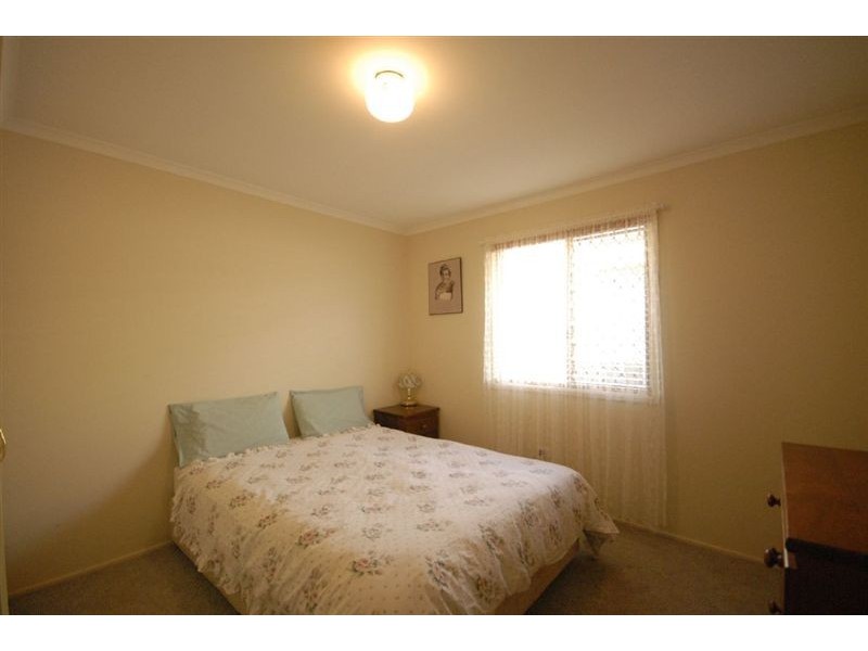 10 Fay Court, Kearneys Spring QLD 4350