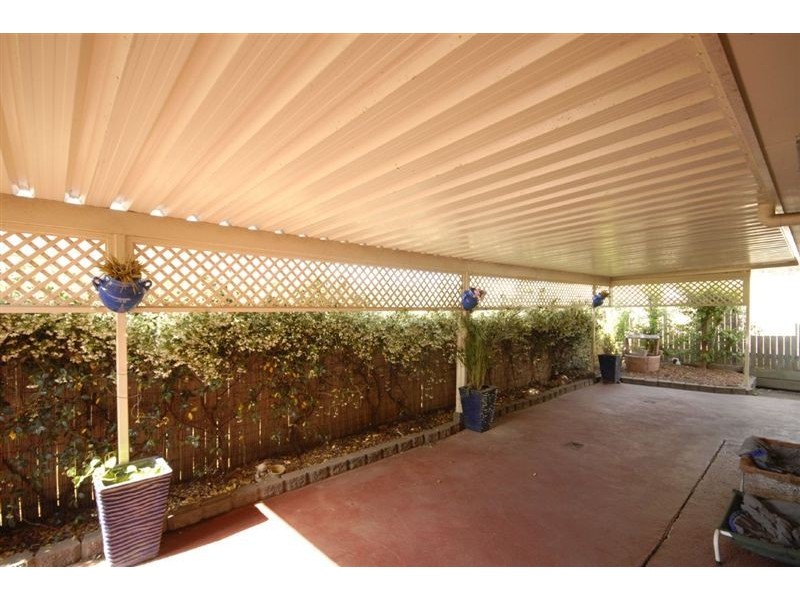 10 Fay Court, Kearneys Spring QLD 4350