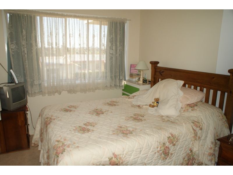 6 Hanlon Street, Newtown QLD 4350