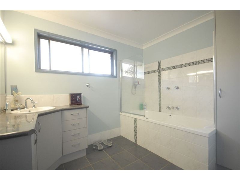 87 Colvin Street, Drayton QLD 4350