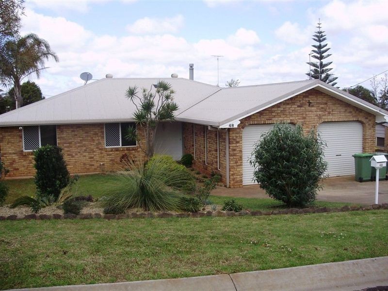48 Redwood Street, Newtown QLD 4350