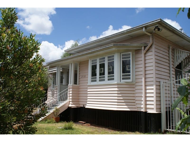 218 South Street, South Toowoomba QLD 4350
