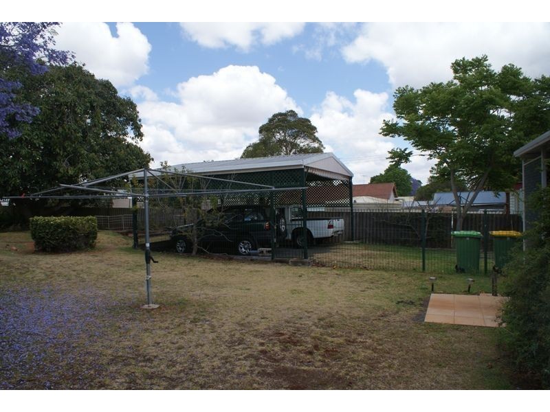 218 South Street, South Toowoomba QLD 4350