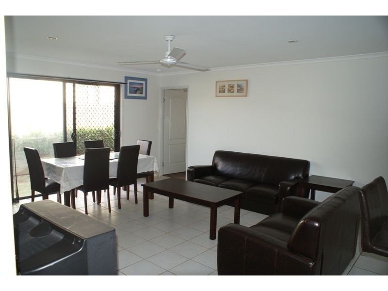 8 Brunckhorst Drive, Kearneys Spring QLD 4350