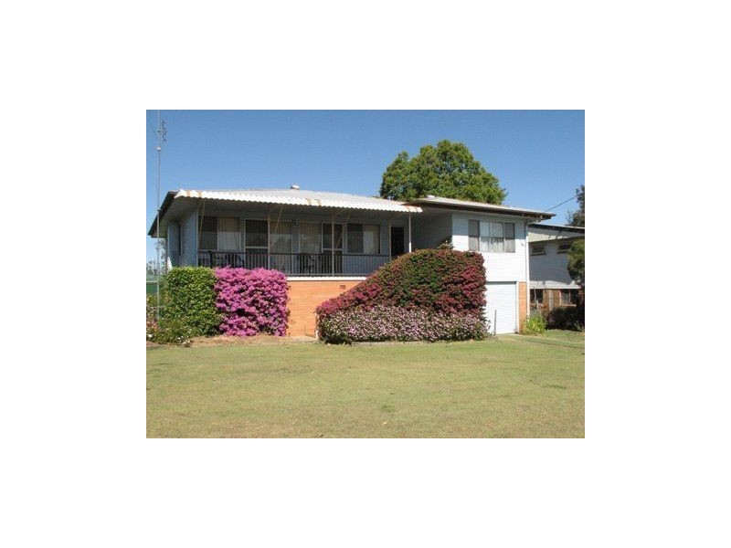 16 Yates Street, Gatton QLD 4343