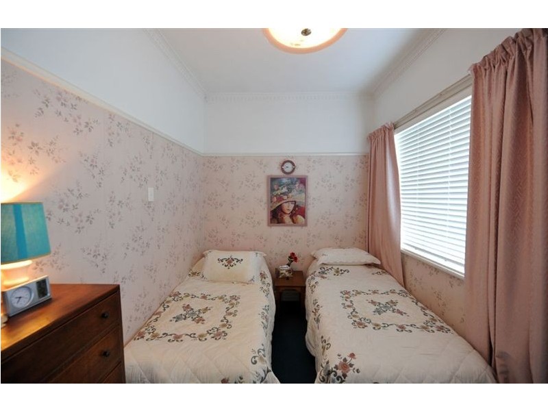 136 Taylor Street, Newtown QLD 4350