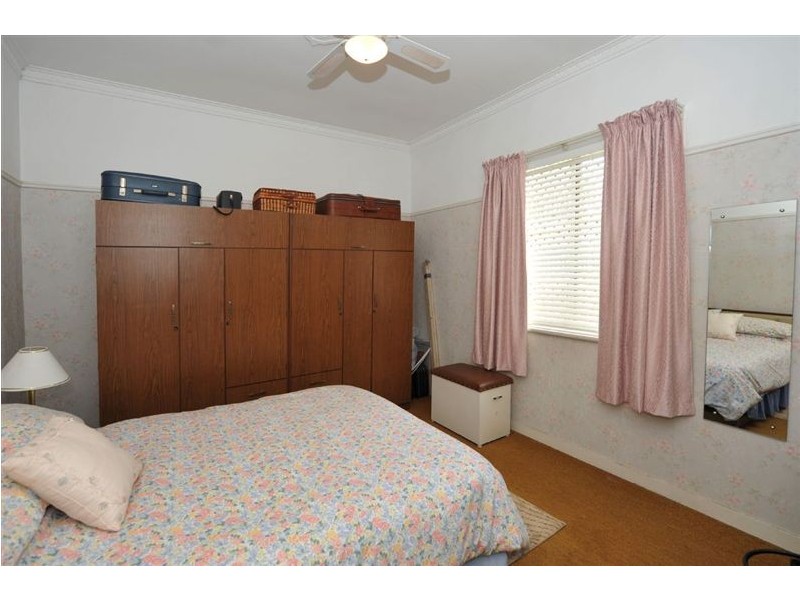 136 Taylor Street, Newtown QLD 4350