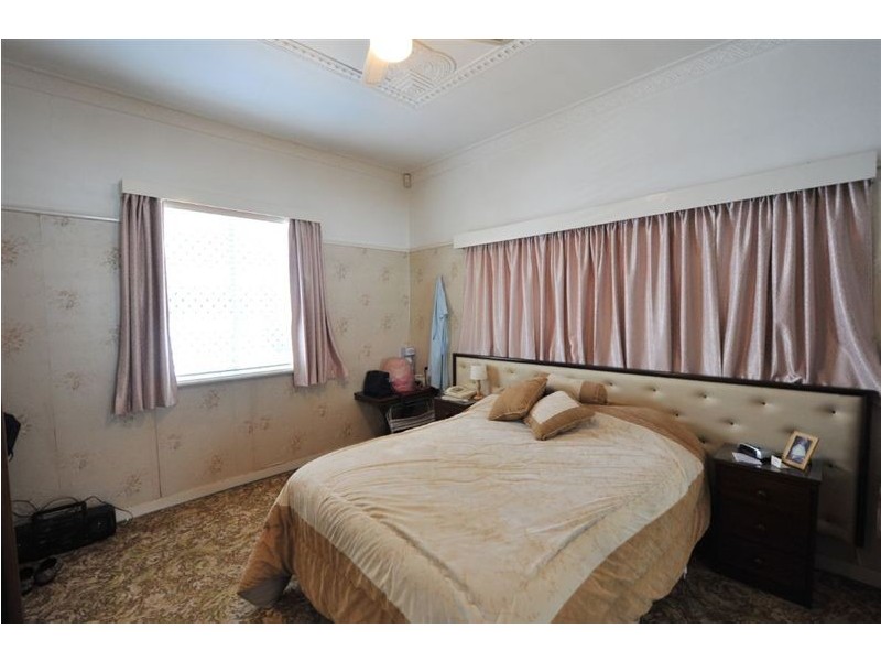 136 Taylor Street, Newtown QLD 4350