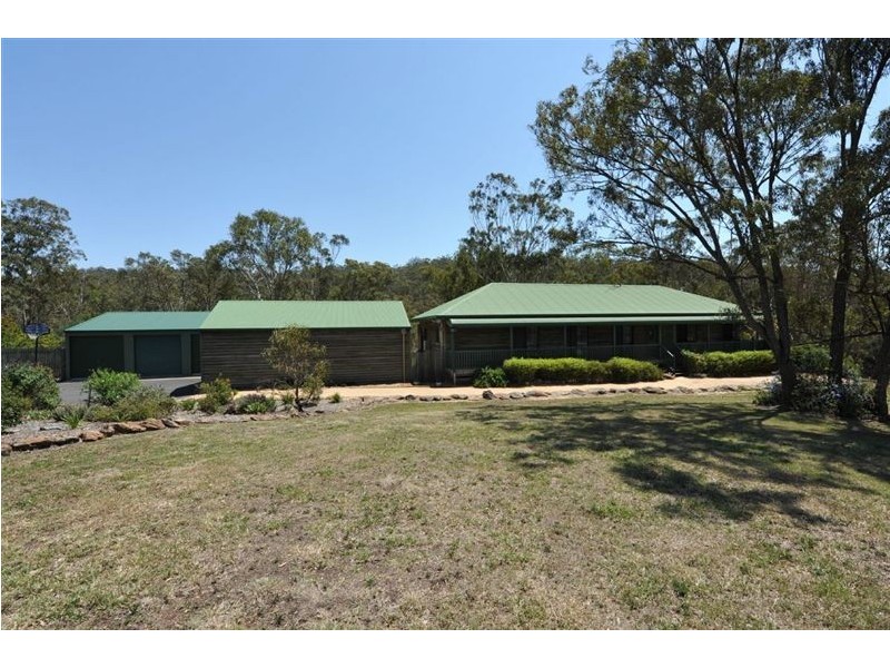 33 Box Tree Court, Mount Rascal QLD 4350