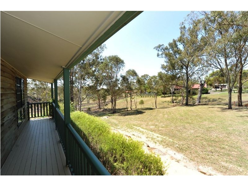 33 Box Tree Court, Mount Rascal QLD 4350