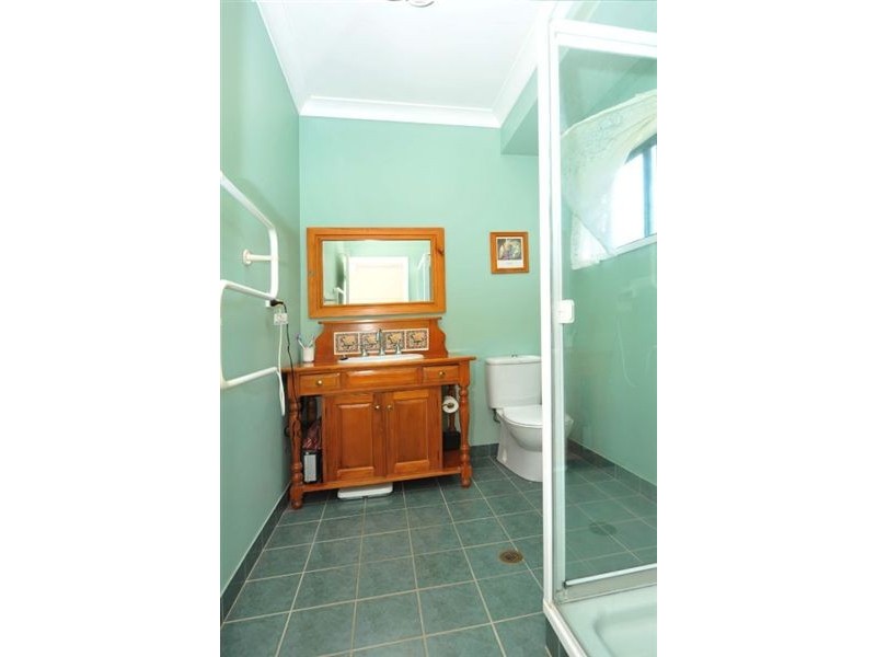 33 Box Tree Court, Mount Rascal QLD 4350