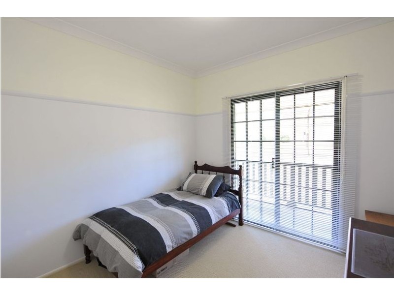 33 Box Tree Court, Mount Rascal QLD 4350