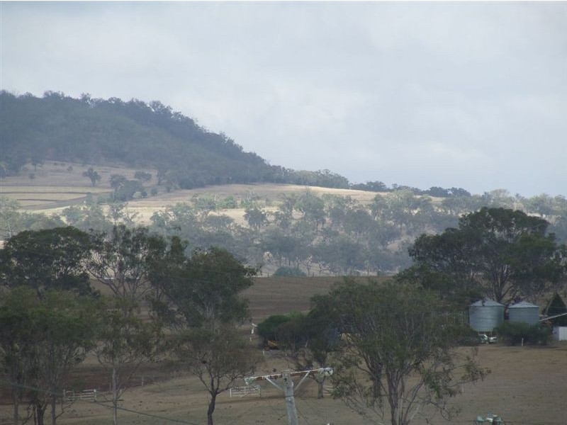 10 Hirst Street, Greenmount QLD 4359