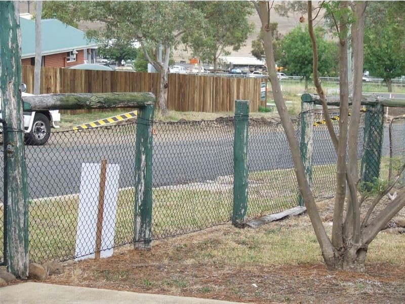 10 Hirst Street, Greenmount QLD 4359