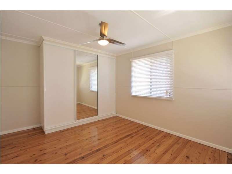 25 Noll Street, Kearneys Spring QLD 4350