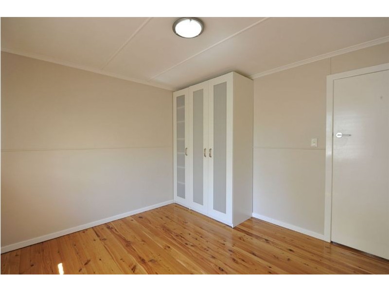 25 Noll Street, Kearneys Spring QLD 4350