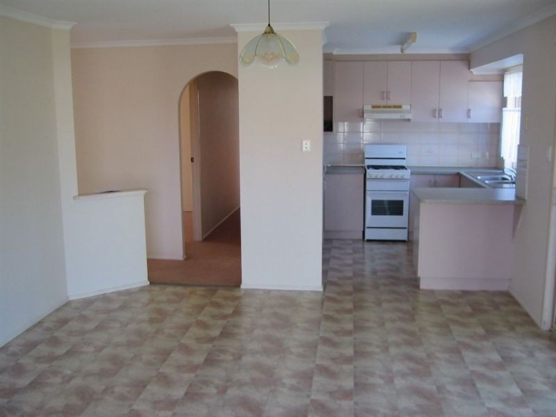 10 Silver Gum Court, Glenvale QLD 4350