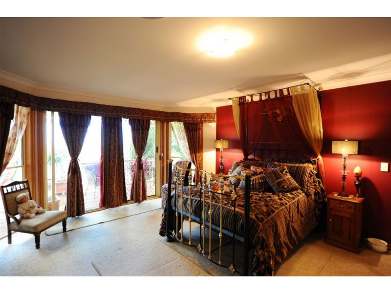 16 Leslie Street, Rangeville QLD 4350