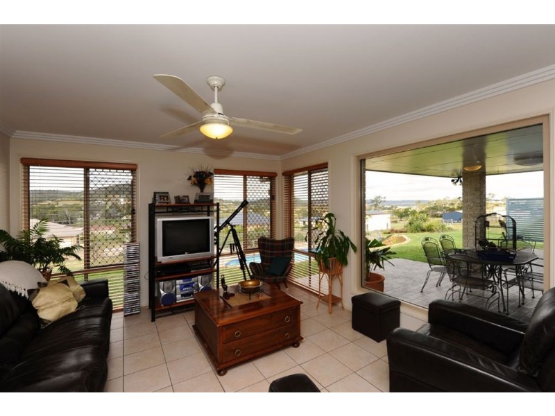 9 Freylings Rd, Hodgson Vale QLD 4352