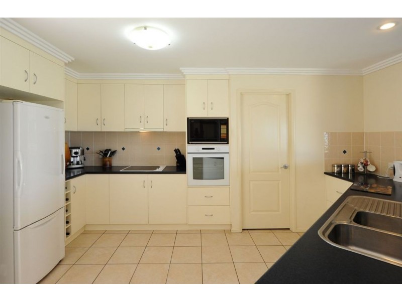 9 Freylings Rd, Hodgson Vale QLD 4352