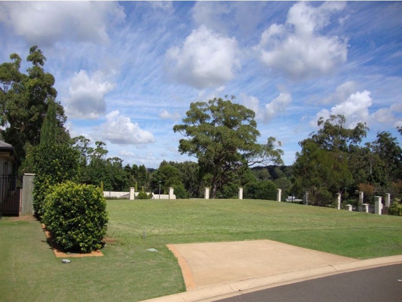 156 Rowbotham Street, Middle Ridge QLD 4350