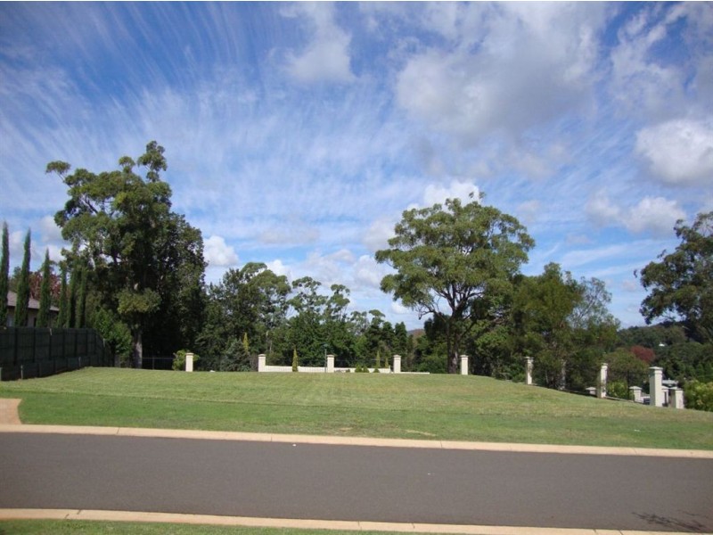 156 Rowbotham Street, Middle Ridge QLD 4350