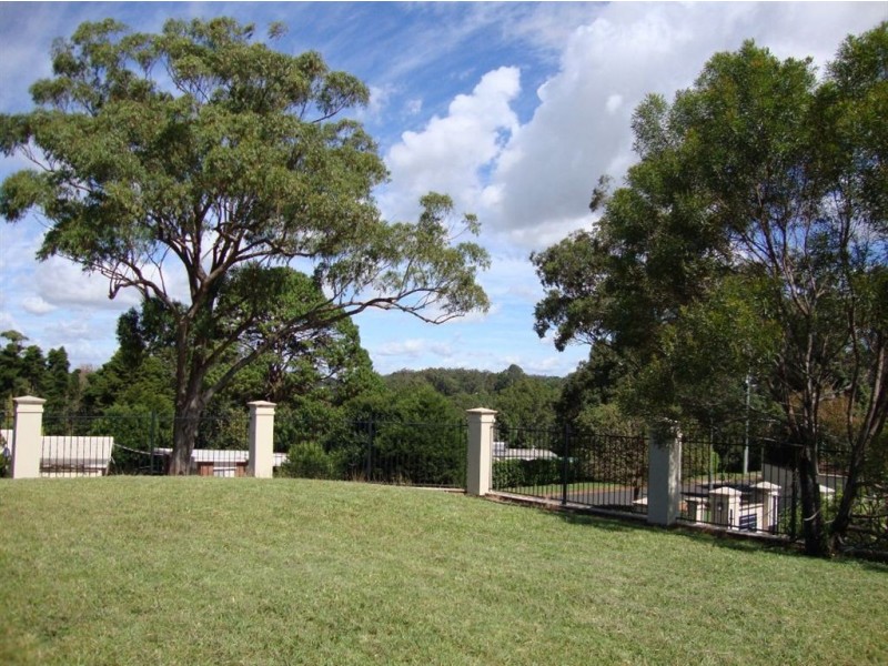 156 Rowbotham Street, Middle Ridge QLD 4350